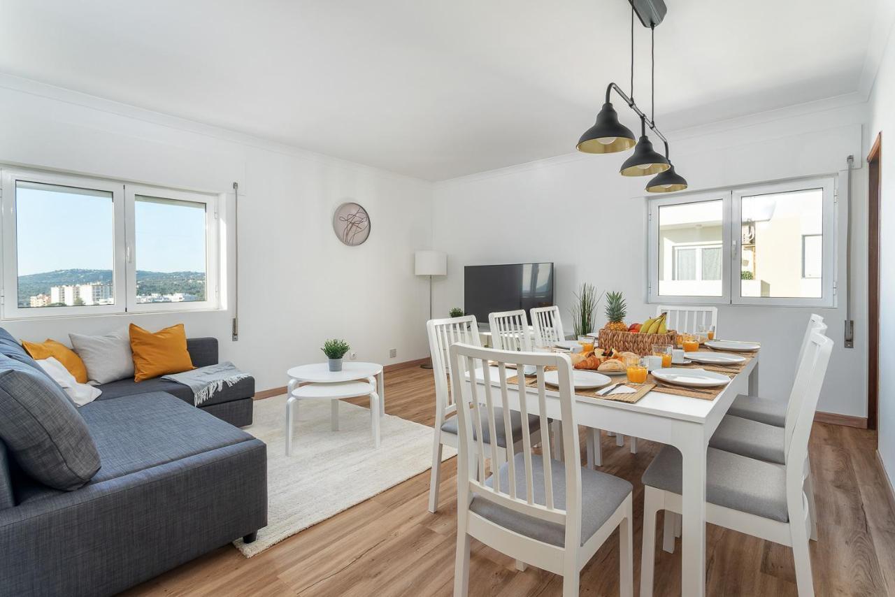 Hostwise - Spacious & Sunny Flat - 롤레 외부 사진